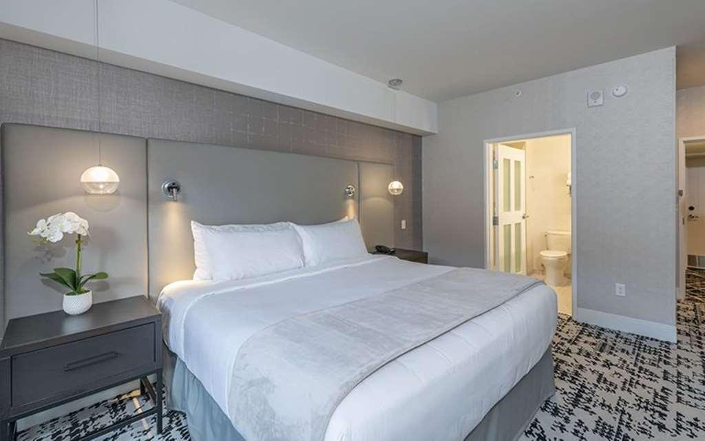 Cambria Hotel Copper Mountain Frisco Room photo